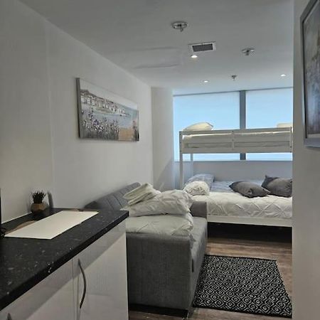 Small Studio For Group Of 5 In Delta Croydon Dpf3 외부 사진